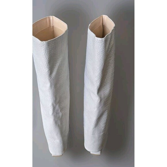 Public Desire Boots Women's 8  Gray Fold Over Croc Embossed Knee High Block Heel - Picture 3 of 9